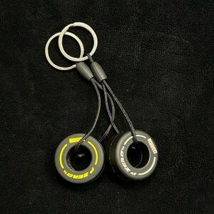 Pirelli Tire Keychain Set